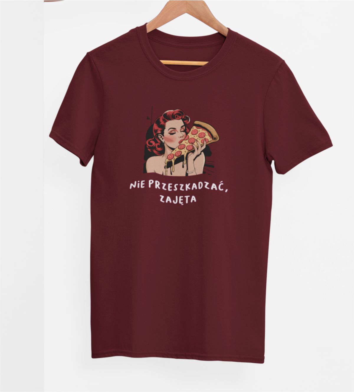 Bordové UNISEX tričko „Prosím, nerušiť, zaneprázdnený“