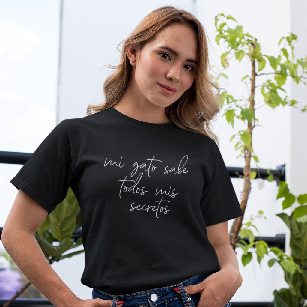 Čierne UNISEX tričko „Mi gato sabe“