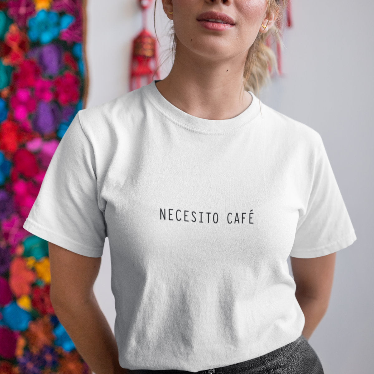 Biele tričko „I need coffee“